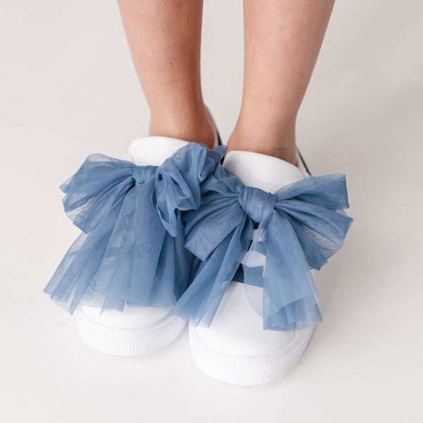 SNEAKERS CON FIOCCO TULLE