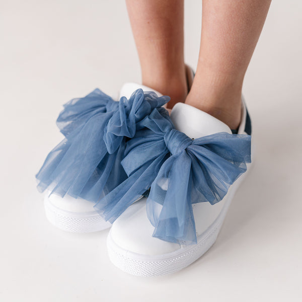 SNEAKERS CON FIOCCO TULLE