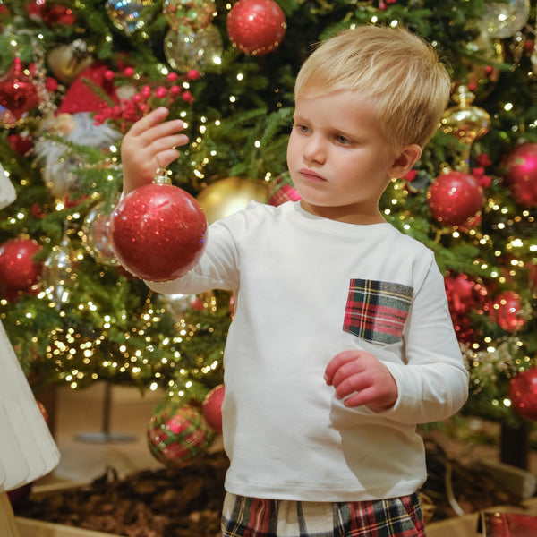 T-SHIRT CON TASCHINO