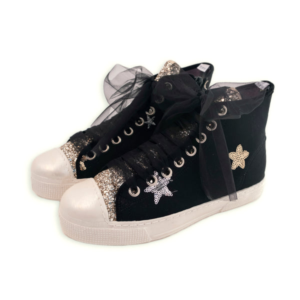 HIGH BLACK SNEAKERS WITH STARS AND GOLD GLITTER