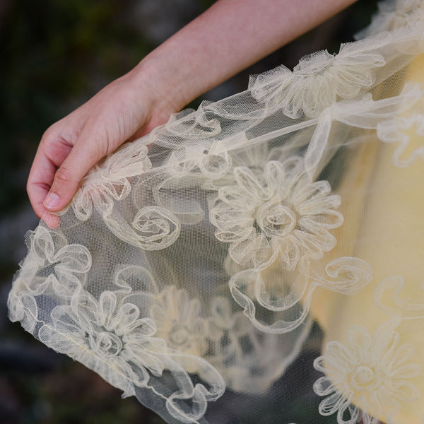 TULLE SKIRT EMBROIDERED DAISIES