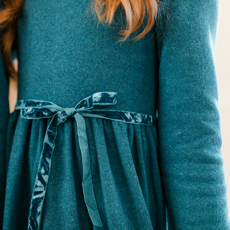 Warm cotton dress with velvet belt