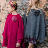 Fleece fabric cape with fringes