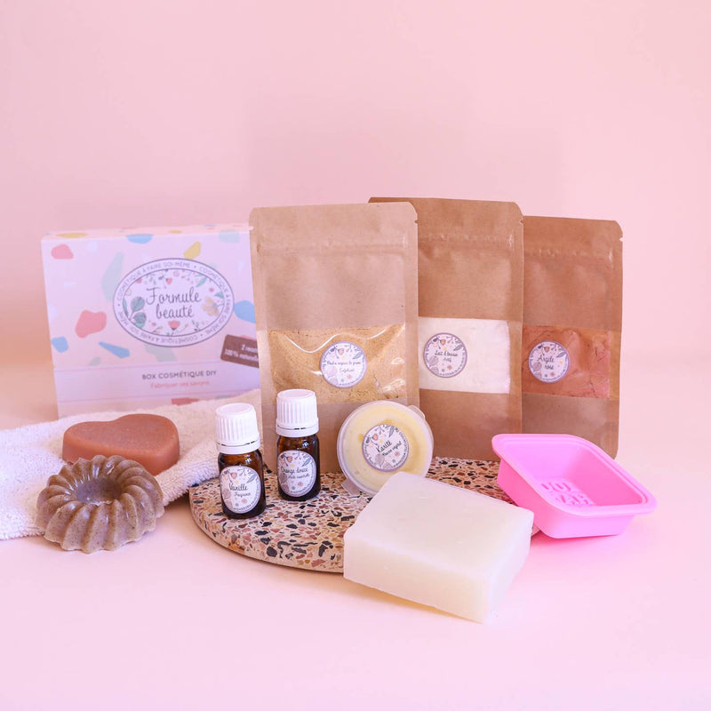 KIT FOR MAKING TWO DIY SOAPS